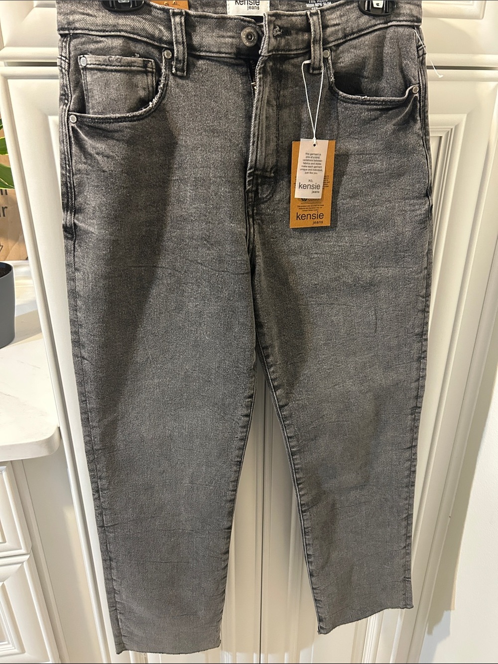 Kensie women’s Slim Straight Gray Denim Jeans